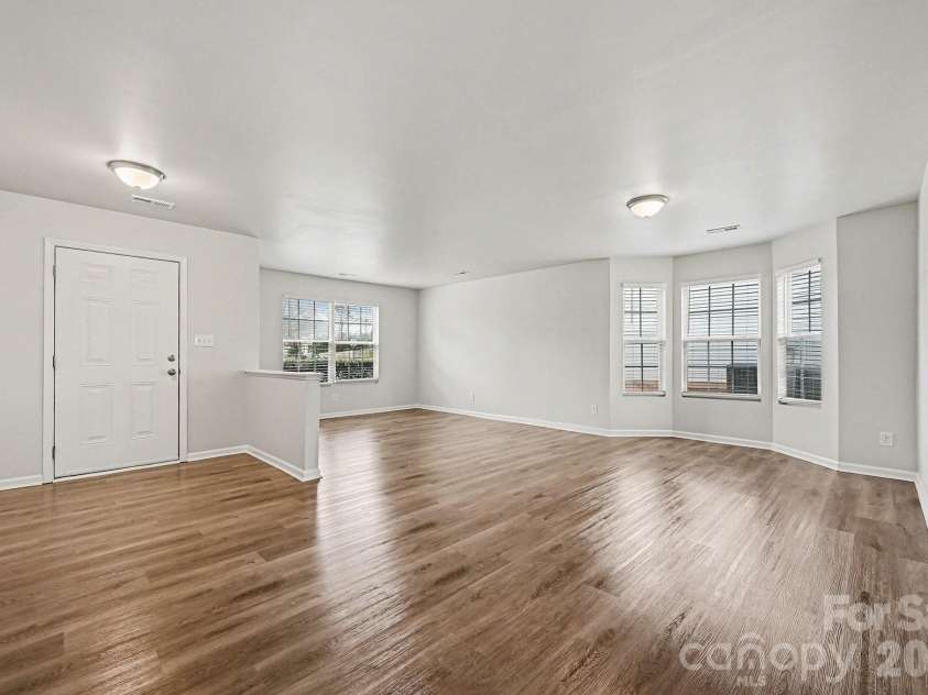 4031 Cameron Creek Drive, Matthews, NC 28105.  MLS# CAR4349976, YatesRealty ID 5500. 
