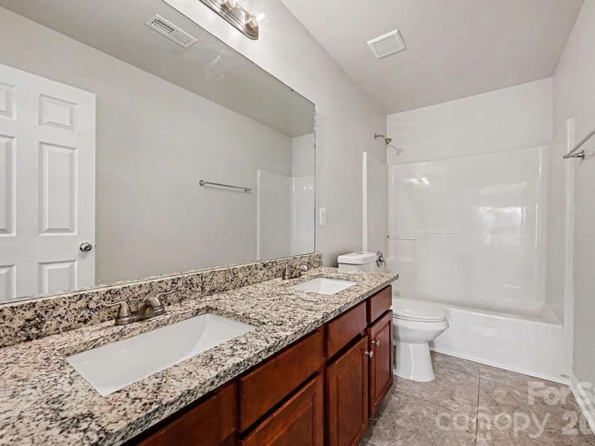4031 Cameron Creek Drive, Matthews, NC 28105.  MLS# CAR4349976, YatesRealty ID 5500. 