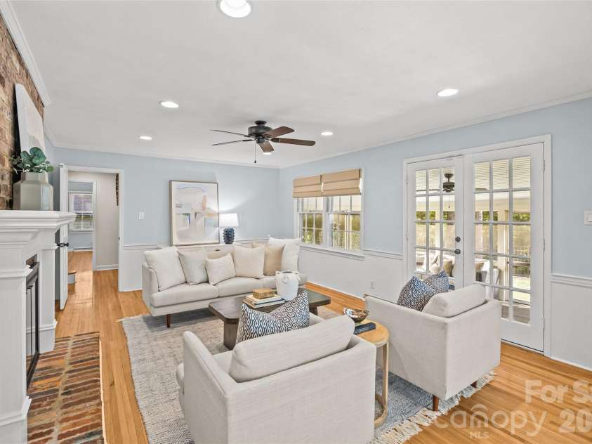 3106 Champaign Street, Charlotte, NC 28210.  MLS# CAR4430065, YatesRealty ID 55000. 