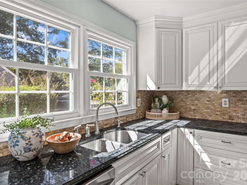 3106 Champaign Street, Charlotte, NC 28210.  MLS# CAR4430065, YatesRealty ID 55000. 