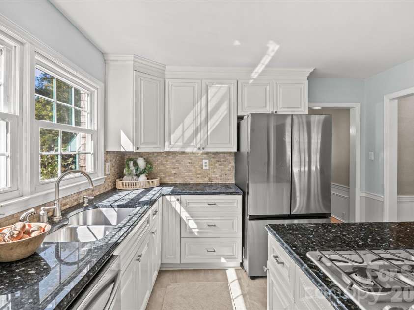 3106 Champaign Street, Charlotte, NC 28210.  MLS# CAR4430065, YatesRealty ID 55000. 