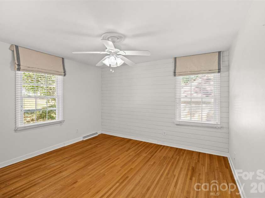 3106 Champaign Street, Charlotte, NC 28210.  MLS# CAR4430065, YatesRealty ID 55000. 