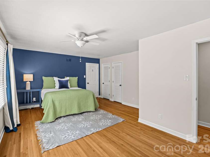 3106 Champaign Street, Charlotte, NC 28210.  MLS# CAR4430065, YatesRealty ID 55000. 