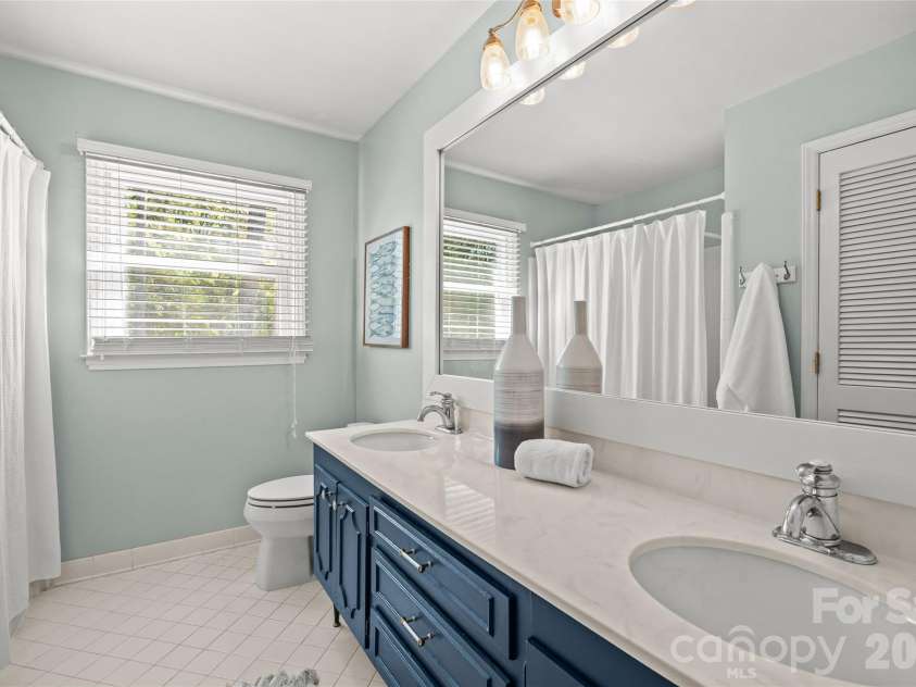 3106 Champaign Street, Charlotte, NC 28210.  MLS# CAR4430065, YatesRealty ID 55000. 