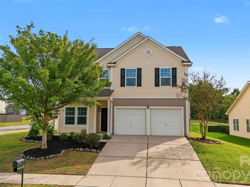 12881 Clydesdale Drive, Midland, NC 28107.  MLS# CAR4429979, YatesRealty ID 55001. 