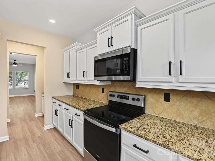 12881 Clydesdale Drive, Midland, NC 28107.  MLS# CAR4429979, YatesRealty ID 55001. 