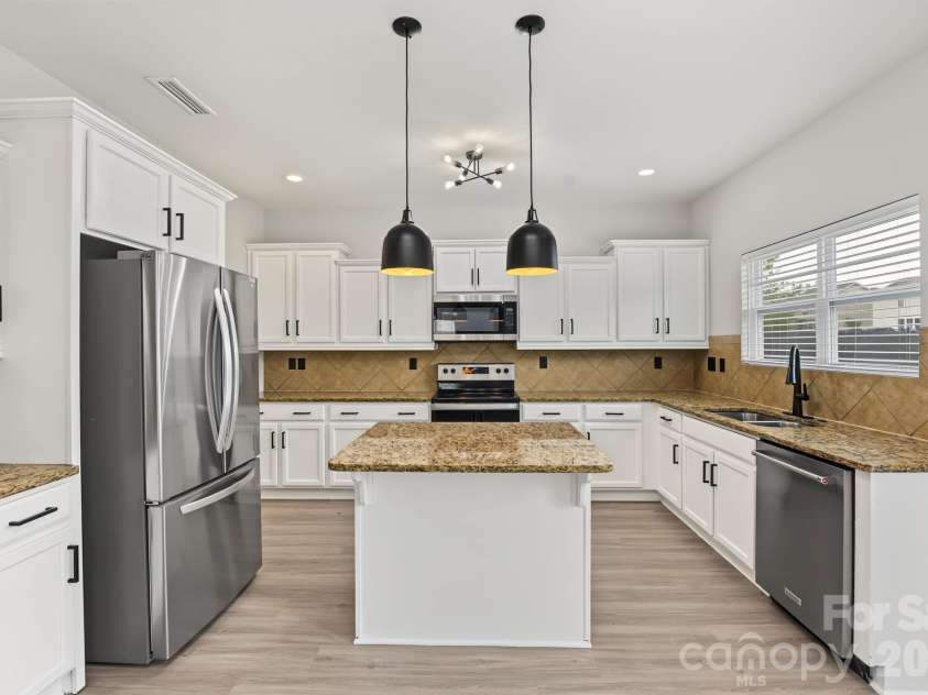 12881 Clydesdale Drive, Midland, NC 28107.  MLS# CAR4429979, YatesRealty ID 55001. 