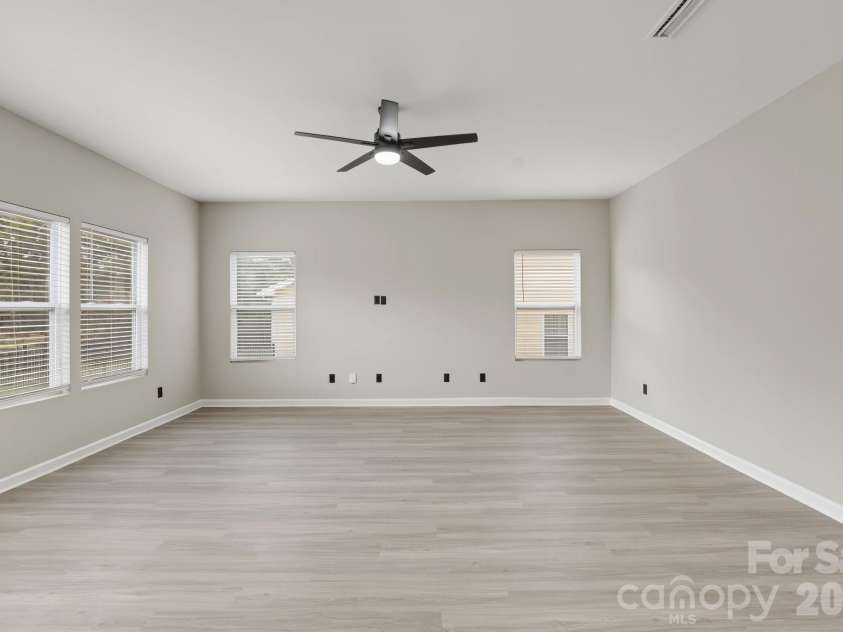 12881 Clydesdale Drive, Midland, NC 28107.  MLS# CAR4429979, YatesRealty ID 55001. 