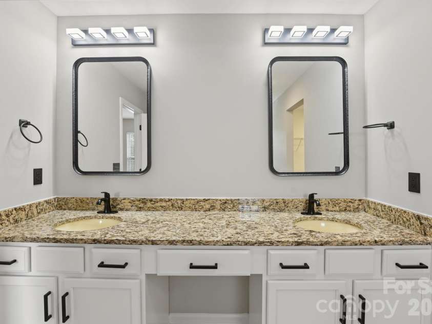 12881 Clydesdale Drive, Midland, NC 28107.  MLS# CAR4429979, YatesRealty ID 55001. 