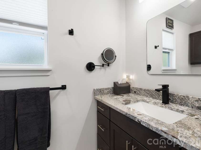 607 Kanuga Road, Hendersonville, NC 28739.  MLS# CAR4431677, YatesRealty ID 55003. 