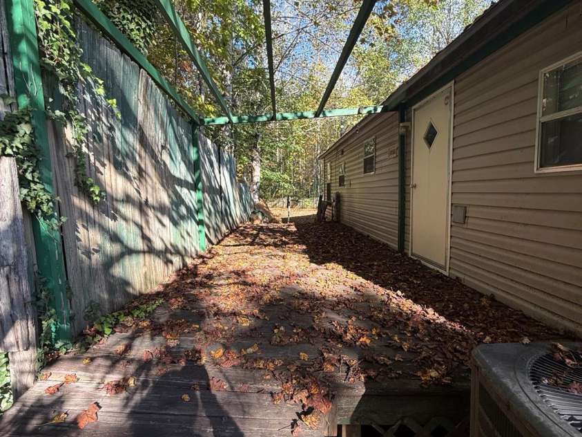 1516 Abington Road, Lenoir, NC 28645.  MLS# CAR4431799, YatesRealty ID 55004. Back Porch