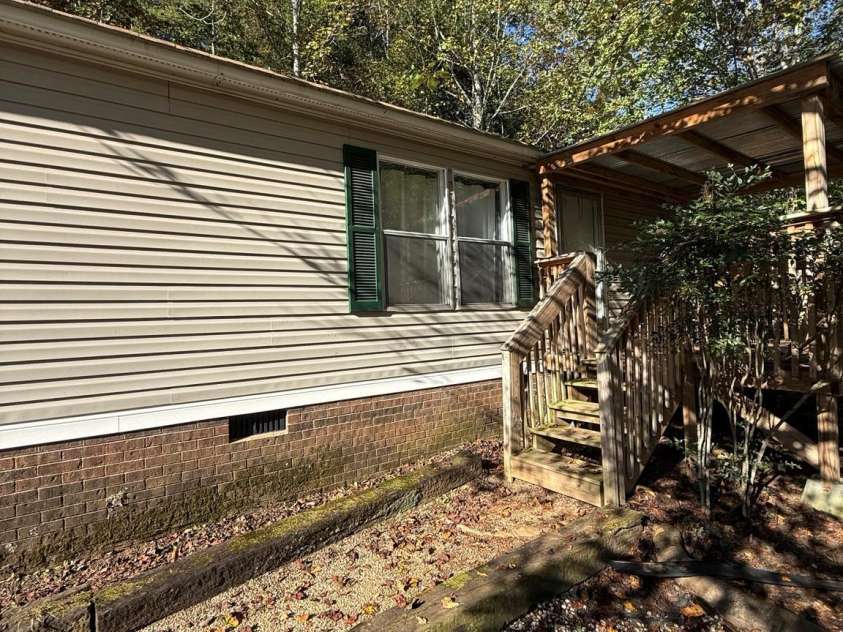1516 Abington Road, Lenoir, NC 28645.  MLS# CAR4431799, YatesRealty ID 55004. Front