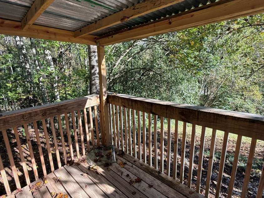 1516 Abington Road, Lenoir, NC 28645.  MLS# CAR4431799, YatesRealty ID 55004. Front Porch