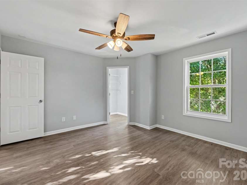 2920 Teton Drive, Gastonia, NC 28054.  MLS# CAR4431896, YatesRealty ID 55005. 