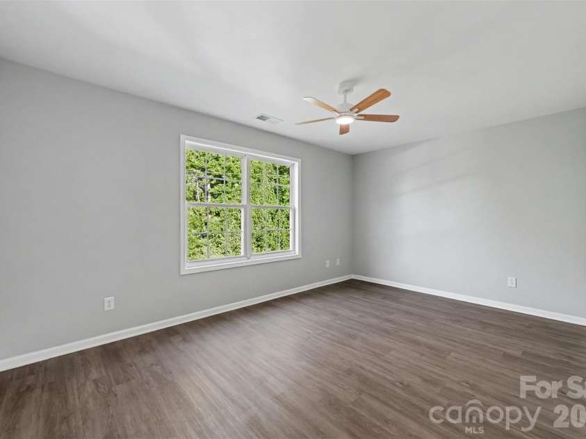 2920 Teton Drive, Gastonia, NC 28054.  MLS# CAR4431896, YatesRealty ID 55005. 