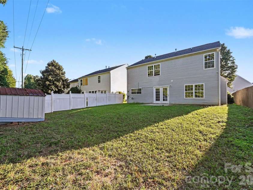 2920 Teton Drive, Gastonia, NC 28054.  MLS# CAR4431896, YatesRealty ID 55005. 