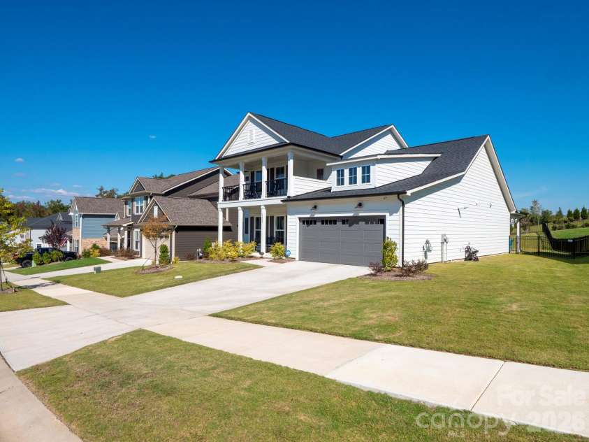 2023 Waxhaw Crossing Drive, Waxhaw, NC 28173.  MLS# CAR4431578, YatesRealty ID 55006. 