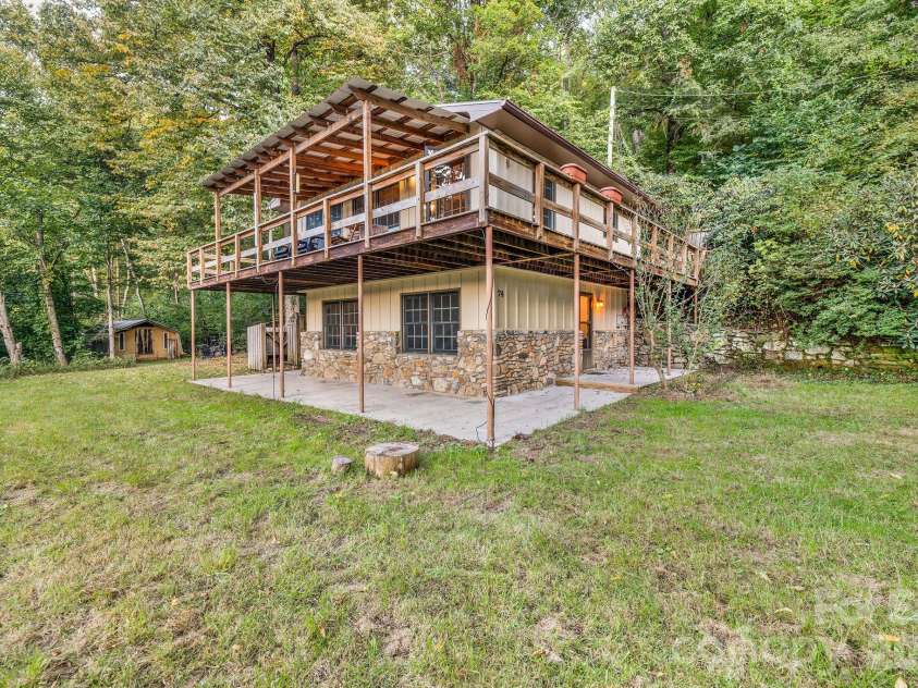 74 Lanzi Ledge Road, Leicester, NC 28748.  MLS# CAR4423050, YatesRealty ID 55008. 