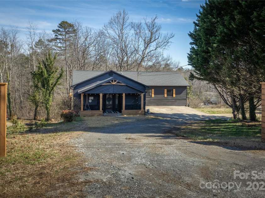 1143 Church Street, Valdese, NC 28690.  MLS# CAR4224021, YatesRealty ID 5501. 