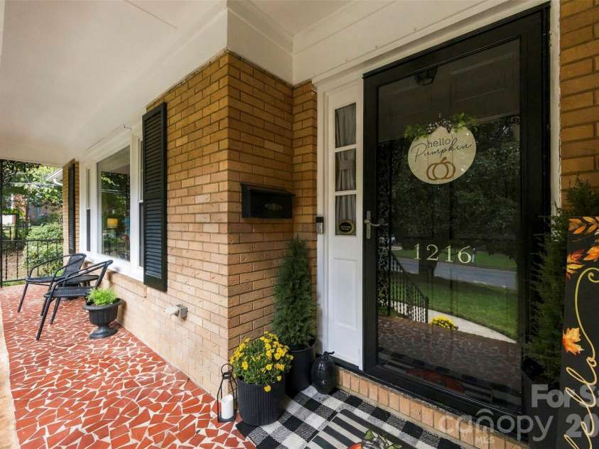 1216 Queensgate Street, Gastonia, NC 28054.  MLS# CAR4431843, YatesRealty ID 55013. 
