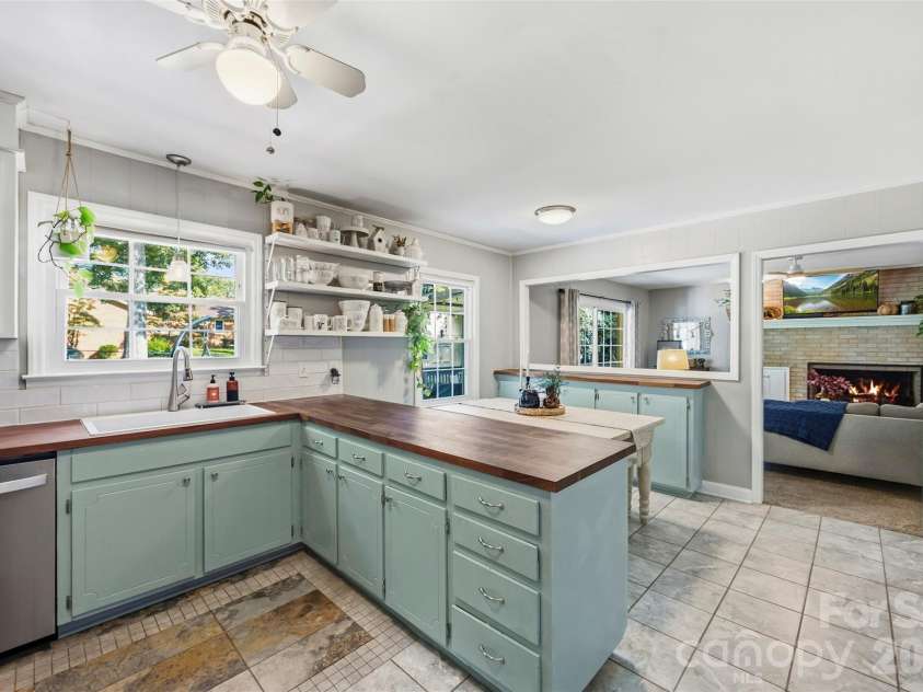 1216 Queensgate Street, Gastonia, NC 28054.  MLS# CAR4431843, YatesRealty ID 55013. 