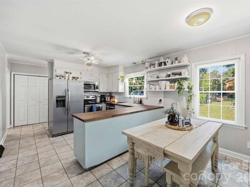 1216 Queensgate Street, Gastonia, NC 28054.  MLS# CAR4431843, YatesRealty ID 55013. 