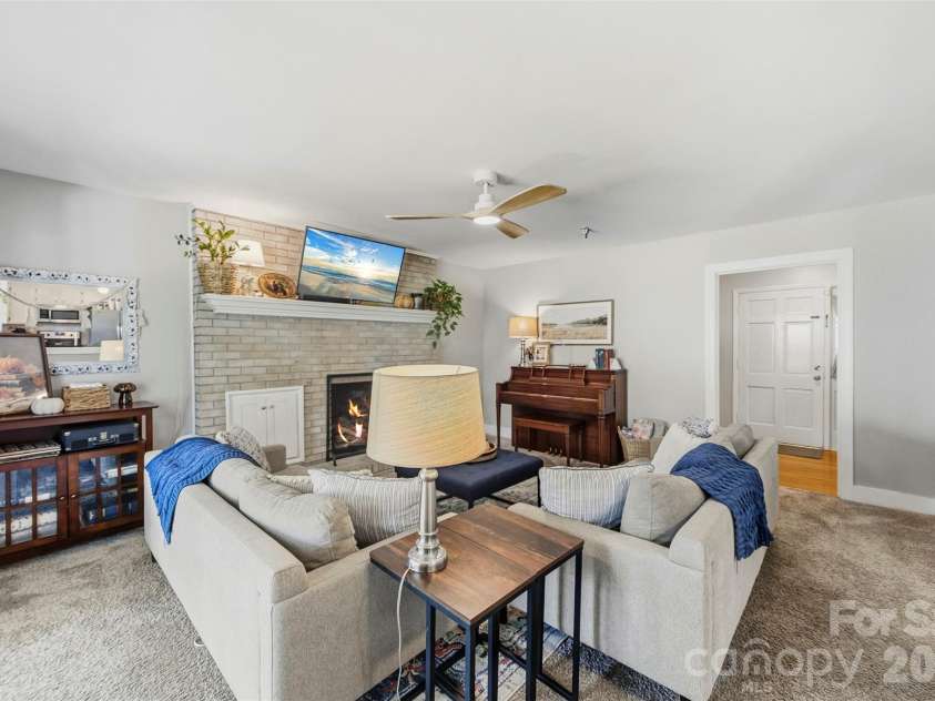 1216 Queensgate Street, Gastonia, NC 28054.  MLS# CAR4431843, YatesRealty ID 55013. 