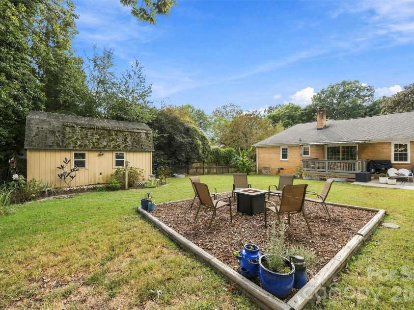 1216 Queensgate Street, Gastonia, NC 28054.  MLS# CAR4431843, YatesRealty ID 55013. 
