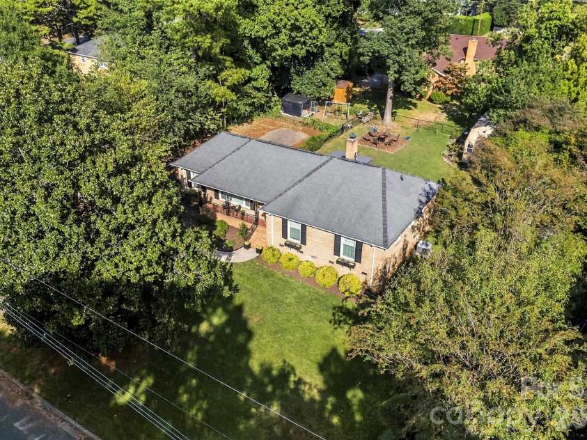 1216 Queensgate Street, Gastonia, NC 28054.  MLS# CAR4431843, YatesRealty ID 55013. 