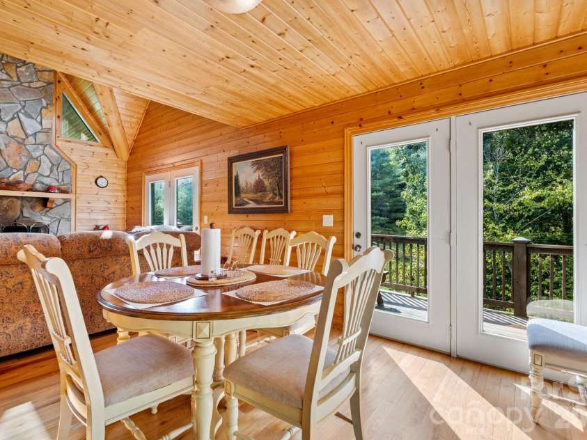 1003 Deerwood Road, Piney Creek, NC 28663.  MLS# CAR4431542, YatesRealty ID 55017. Dining Area