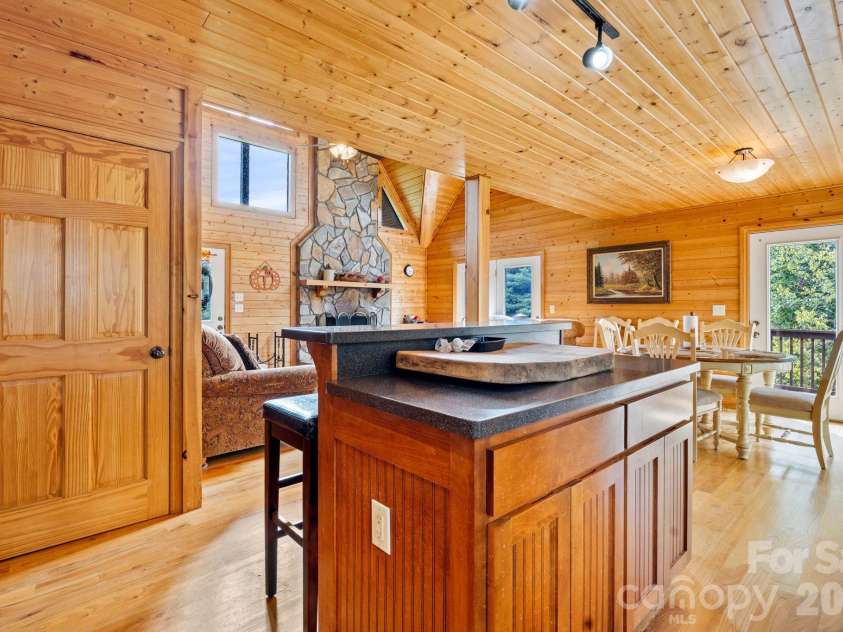 1003 Deerwood Road, Piney Creek, NC 28663.  MLS# CAR4431542, YatesRealty ID 55017. Kitchen Island