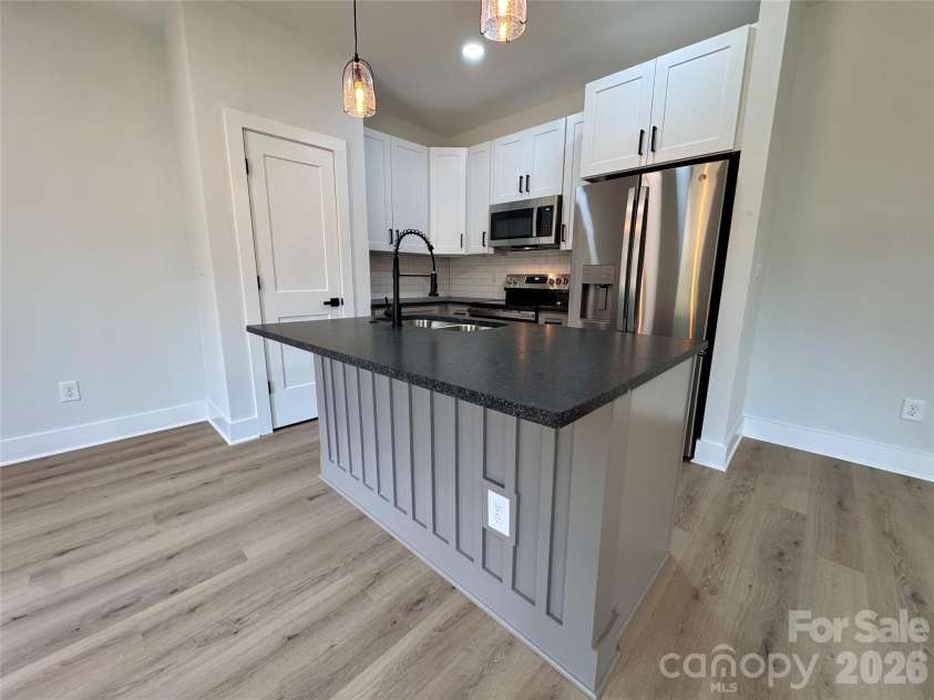 606 Robinson Street, Dallas, NC 28034.  MLS# CAR4430104, YatesRealty ID 55018. 