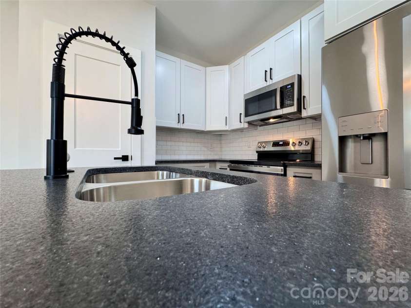 606 Robinson Street, Dallas, NC 28034.  MLS# CAR4430104, YatesRealty ID 55018. 