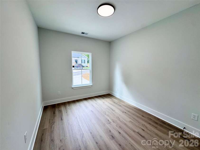 606 Robinson Street, Dallas, NC 28034.  MLS# CAR4430104, YatesRealty ID 55018. 