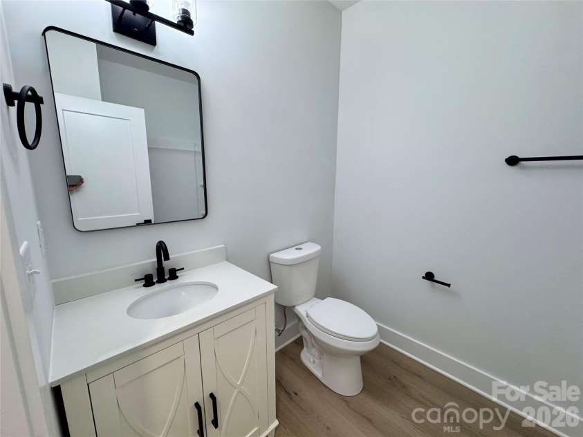 606 Robinson Street, Dallas, NC 28034.  MLS# CAR4430104, YatesRealty ID 55018. 