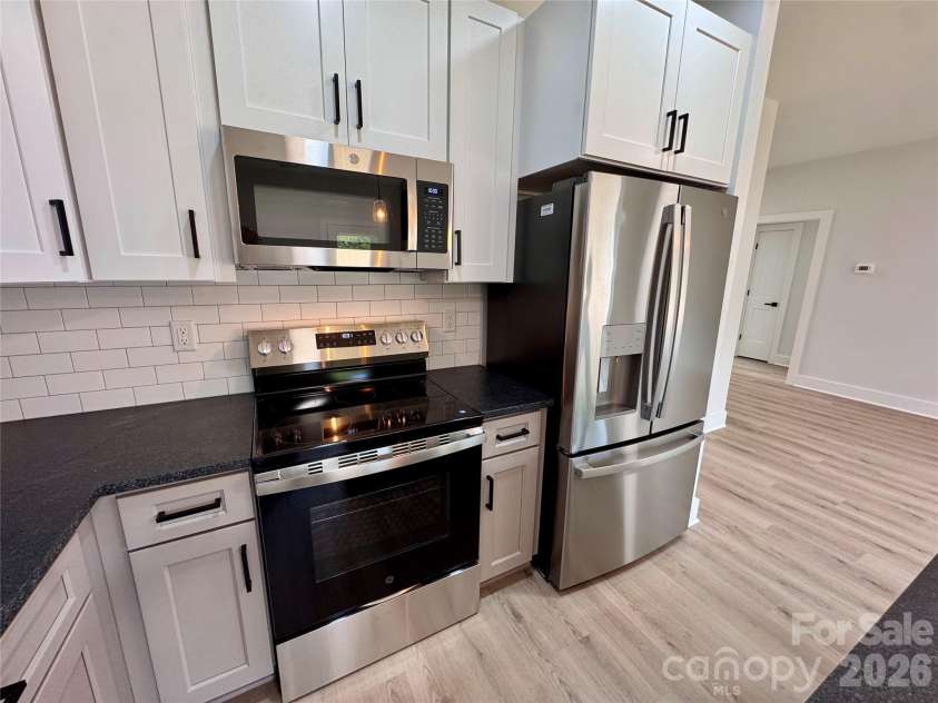 606 Robinson Street, Dallas, NC 28034.  MLS# CAR4430104, YatesRealty ID 55018. 