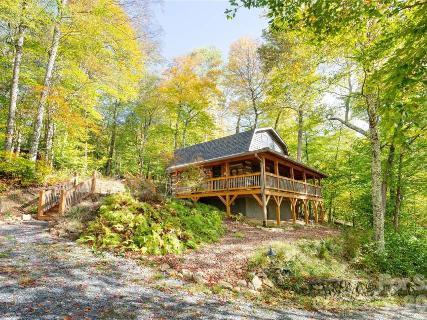 963 El Miner Drive, Mars Hill, NC 28754.  MLS# CAR4427405, YatesRealty ID 55020. 