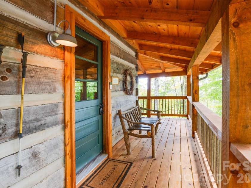 963 El Miner Drive, Mars Hill, NC 28754.  MLS# CAR4427405, YatesRealty ID 55020. 