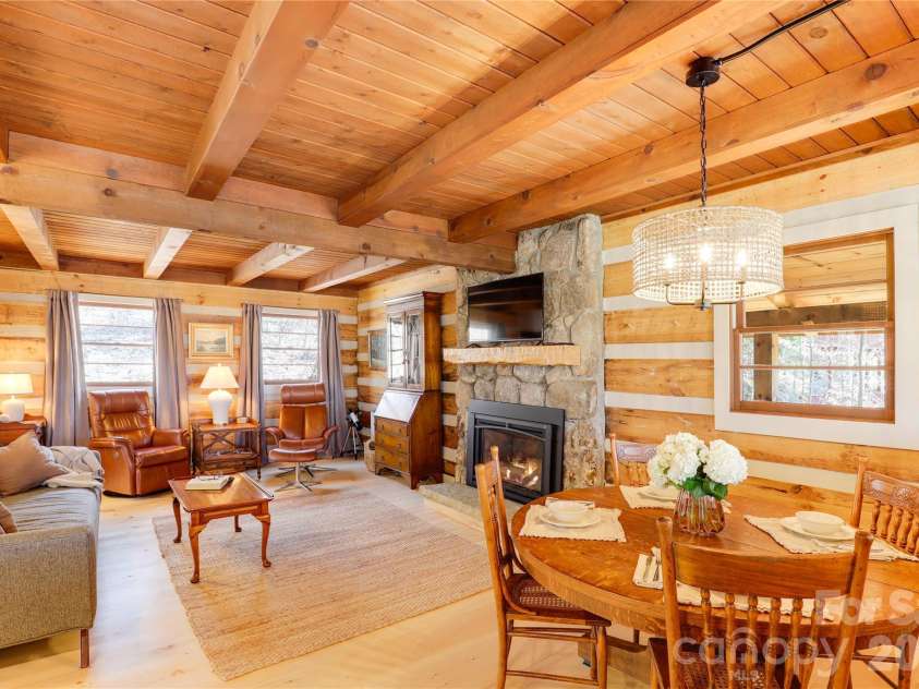 963 El Miner Drive, Mars Hill, NC 28754.  MLS# CAR4427405, YatesRealty ID 55020. 