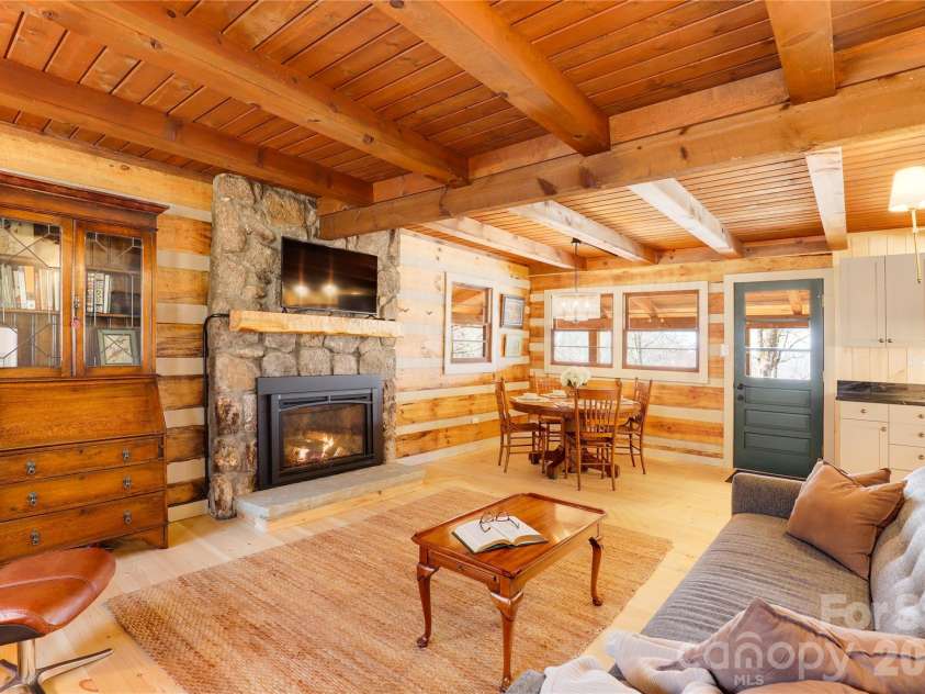 963 El Miner Drive, Mars Hill, NC 28754.  MLS# CAR4427405, YatesRealty ID 55020. 