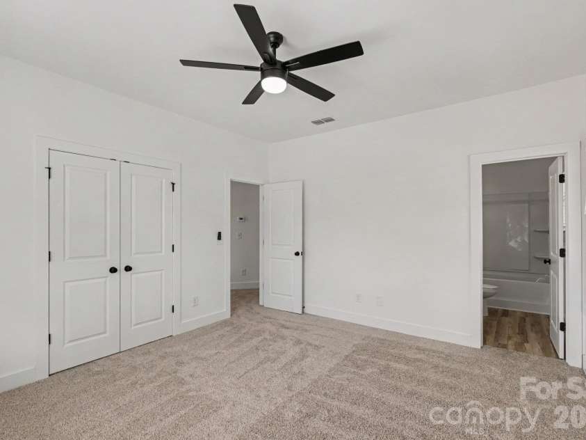 1179 Lauren Marie Court, Gastonia, NC 28052.  MLS# CAR4430731, YatesRealty ID 55021. 