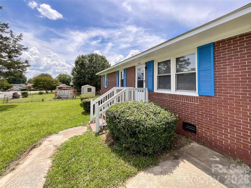102 MLK Memorial Drive, Chester, SC 29706.  MLS# CAR4353186, YatesRealty ID 55029. 