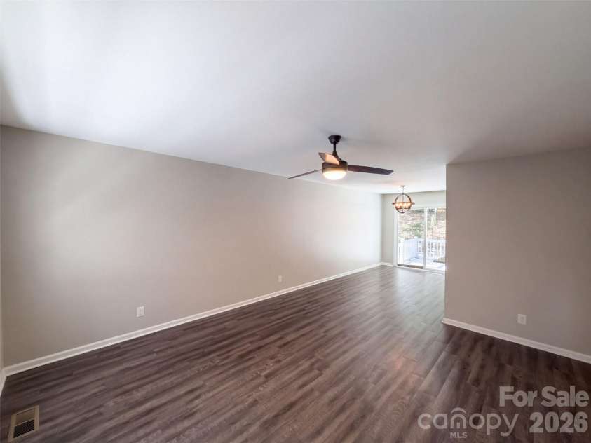 1120 Emerald Drive, Concord, NC 28025.  MLS# CAR4431990, YatesRealty ID 55030. 