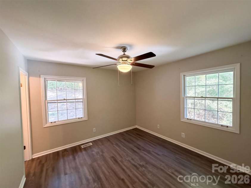 1120 Emerald Drive, Concord, NC 28025.  MLS# CAR4431990, YatesRealty ID 55030. 
