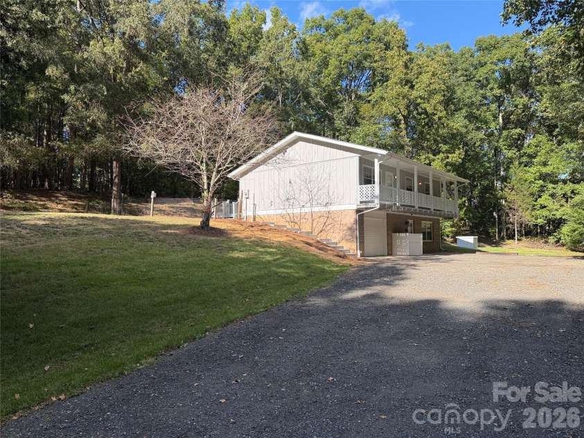 1120 Emerald Drive, Concord, NC 28025.  MLS# CAR4431990, YatesRealty ID 55030. 