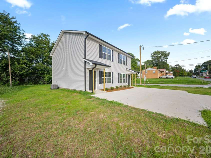 700 Horah Street, Salisbury, NC 28144.  MLS# CAR4431173, YatesRealty ID 55031. 