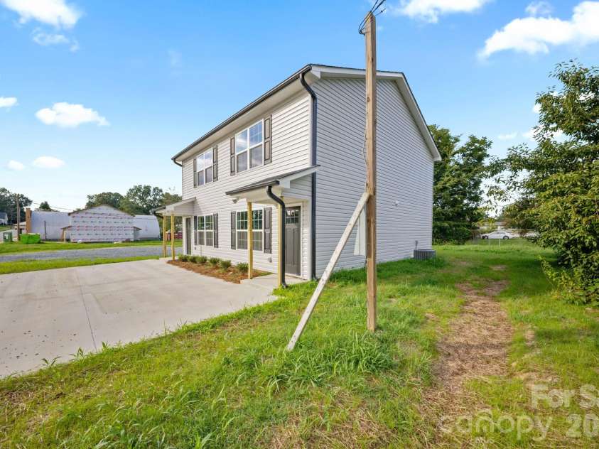 700 Horah Street, Salisbury, NC 28144.  MLS# CAR4431173, YatesRealty ID 55031. 