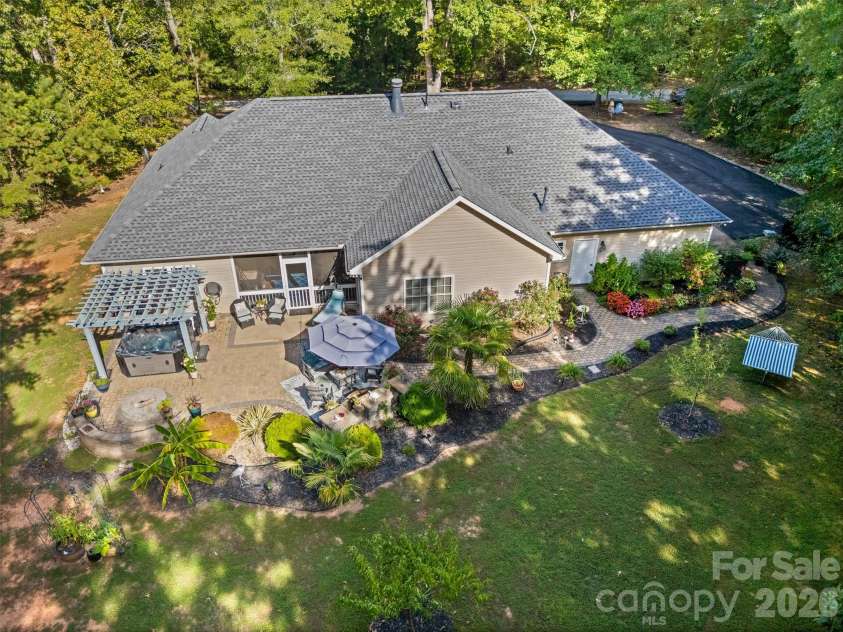 1566 Dirt Road, Lancaster, SC 29720.  MLS# CAR4422349, YatesRealty ID 55033. 