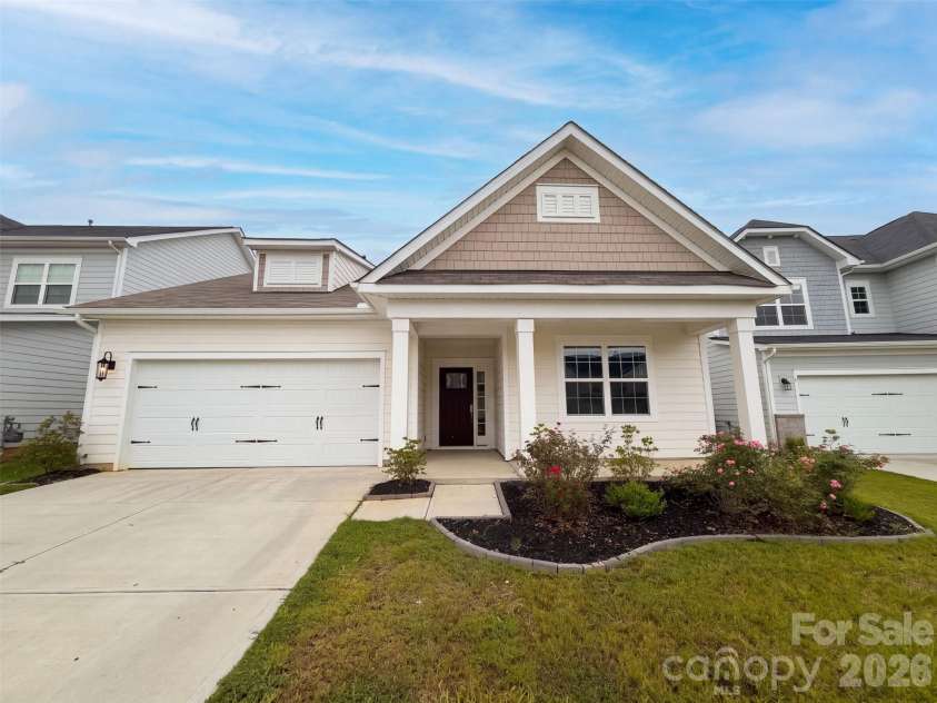 6109 Balham Court, Charlotte, NC 28215.  MLS# CAR4432002, YatesRealty ID 55035. 