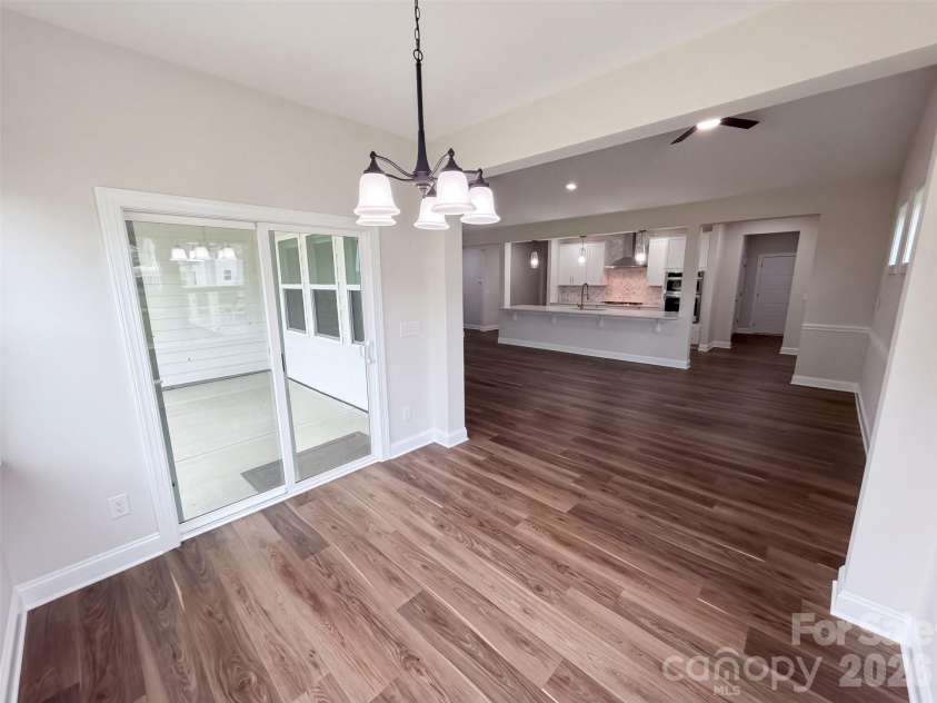 6109 Balham Court, Charlotte, NC 28215.  MLS# CAR4432002, YatesRealty ID 55035. 